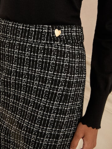 love & roses Rok in Zwart