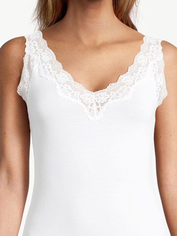 Nina von C. Undershirt 'Romance' in White