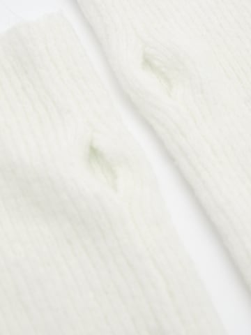Pull&Bear Плетени ръкавици без пръсти в бяло