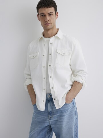 Mavi Regular fit Button Up Shirt in White: front