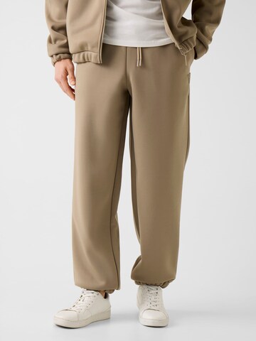 GUESS Regular Pants in Beige: front