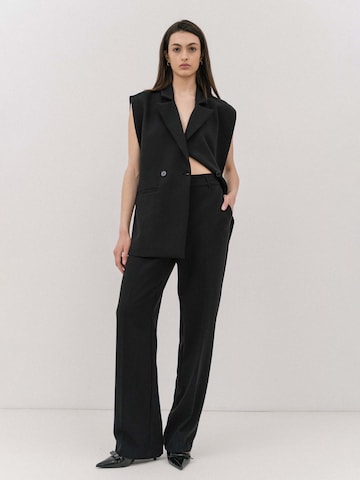 4TAILORS - Regular Calças em preto