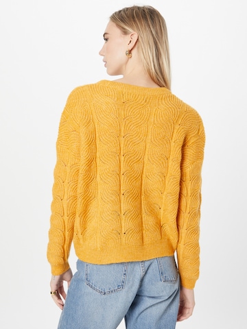 Pull-over 'Stinna' VERO MODA en jaune