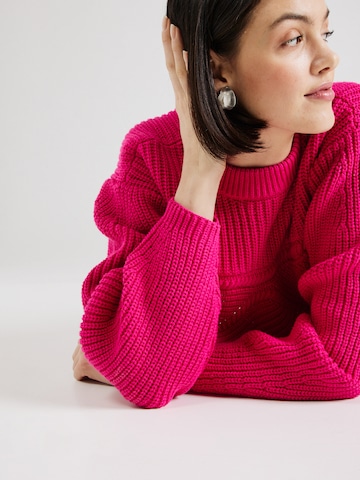 Peppercorn Pullover in Pink