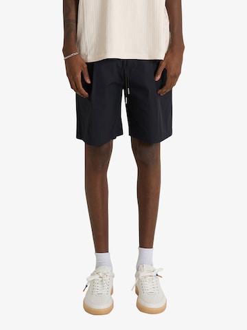 Regular Pantalon à pince LOW BRAND en bleu : devant