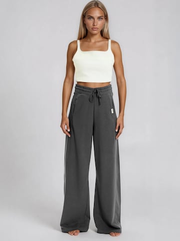 Funky Buddha Широкий Штаны в Серый