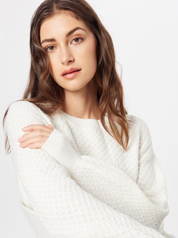 ABOUT YOU Sweter 'Blanca' w kolorze biały