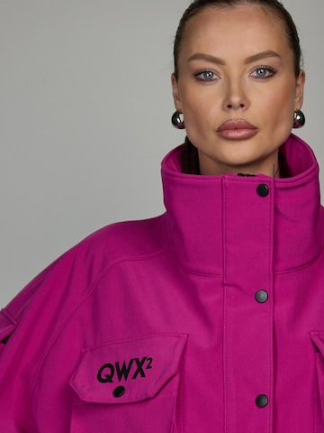 QWX2 Performance Jacket 'Oversized Softshell Jacket – Structured / Weather-Resistant' in Pink
