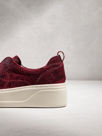 Next Слипоны в Красный