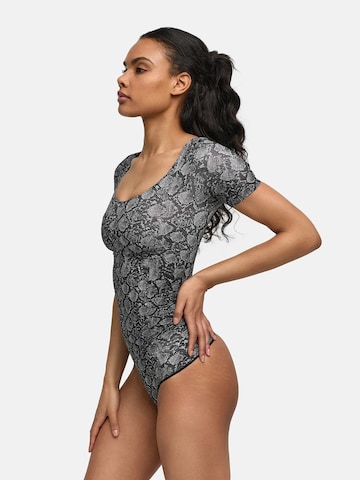 cfab Shapingbody 'T-Shirt Bodysuit Sculpting Shapewear mit String'‌‌‌‌‌‌‌‌‌ in Grau
