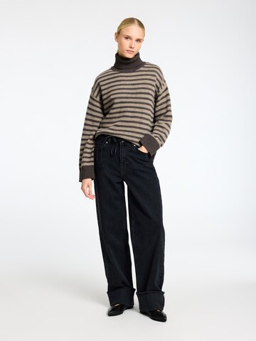 SELECTED FEMME Pullover i brun