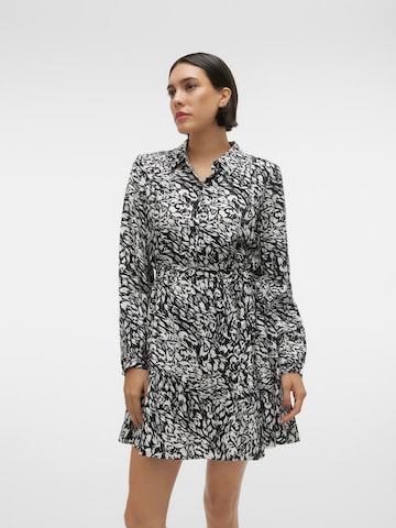 Robe-chemise 'Debby Ana' VERO MODA en noir