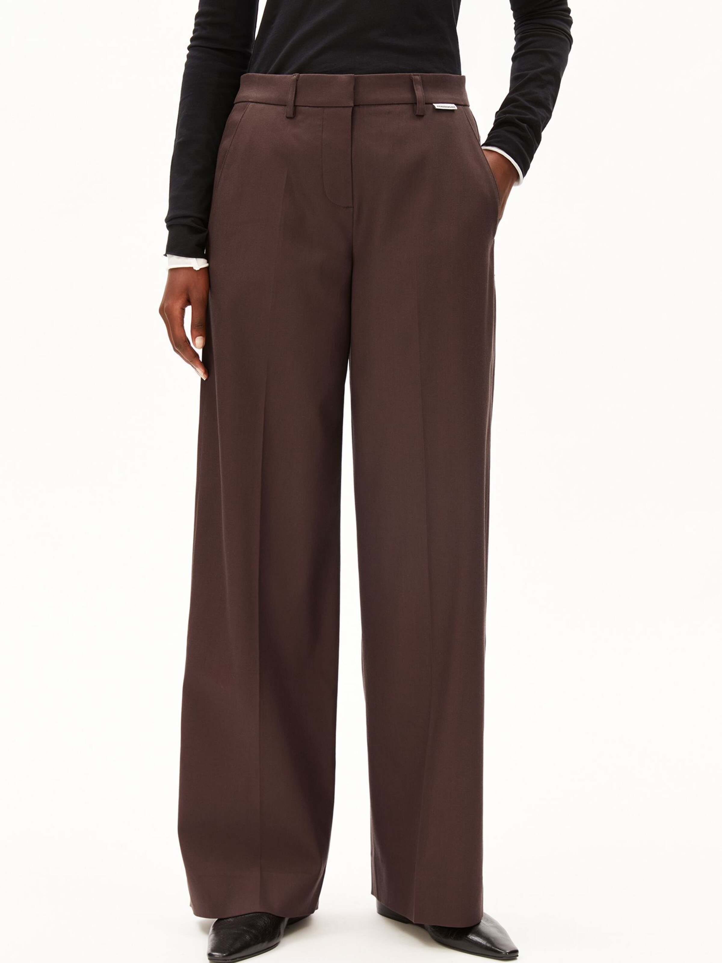 ARMEDANGELS Regular Trousers in Brown