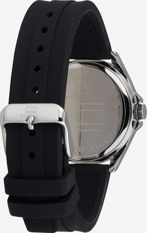 TOMMY HILFIGER Uhr in Schwarz