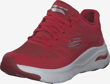 Baskets basses SKECHERS en rouge : devant