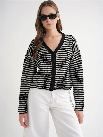 MixRay Strickjacke in Schwarz: Vorderseite