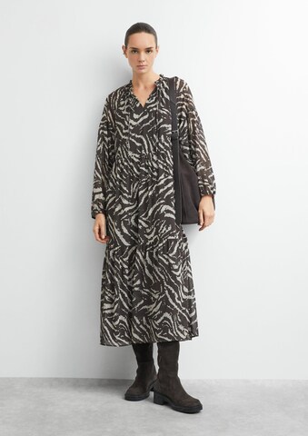 COMMA Kleid in Braun: Vorderseite