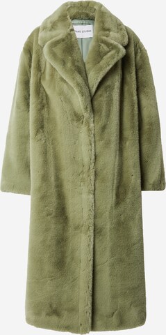 STAND STUDIO Winter Coat in Green: front