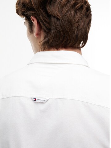Coupe slim Chemise Tommy Jeans en blanc