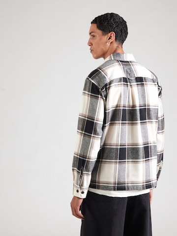 JACK & JONES Comfort Fit Риза 'JJECHARGE' в бежово