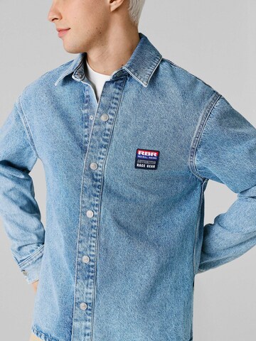 Red Bull Racing x Pepe Jeans Regular fit Button Up Shirt in Blue