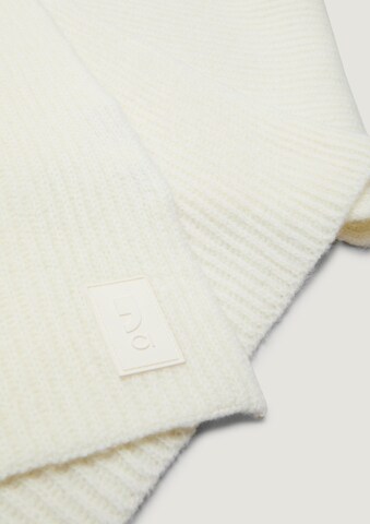 comma casual identity Scarf in White