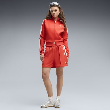 PUMA Loosefit Sportbroek 'T7' in Rood: voorkant