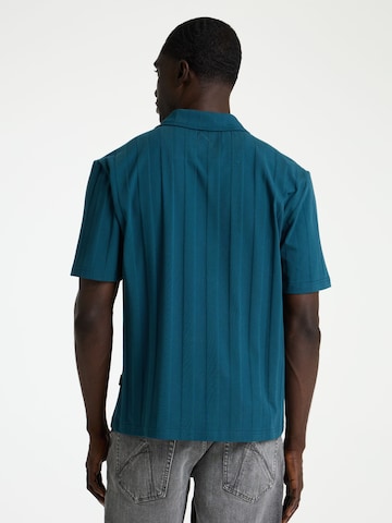 CHASIN' Shirt 'Valor' in Blue