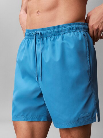 Calvin Klein Swimwear Regular Zwemshorts in Blauw