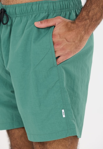 NOU Board shorts 'Eyemouth V2' in Green