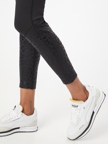 ABOUT YOU Skinny Leggings 'Thalisa' in Black