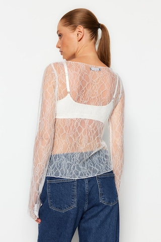 T-shirt Trendyol en blanc