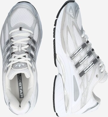 Baskets basses 'ADISTAR CUSHION' ADIDAS ORIGINALS en blanc