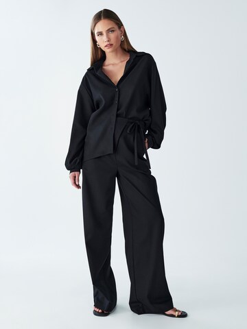 Willa Blouse 'Lagoon' in Zwart