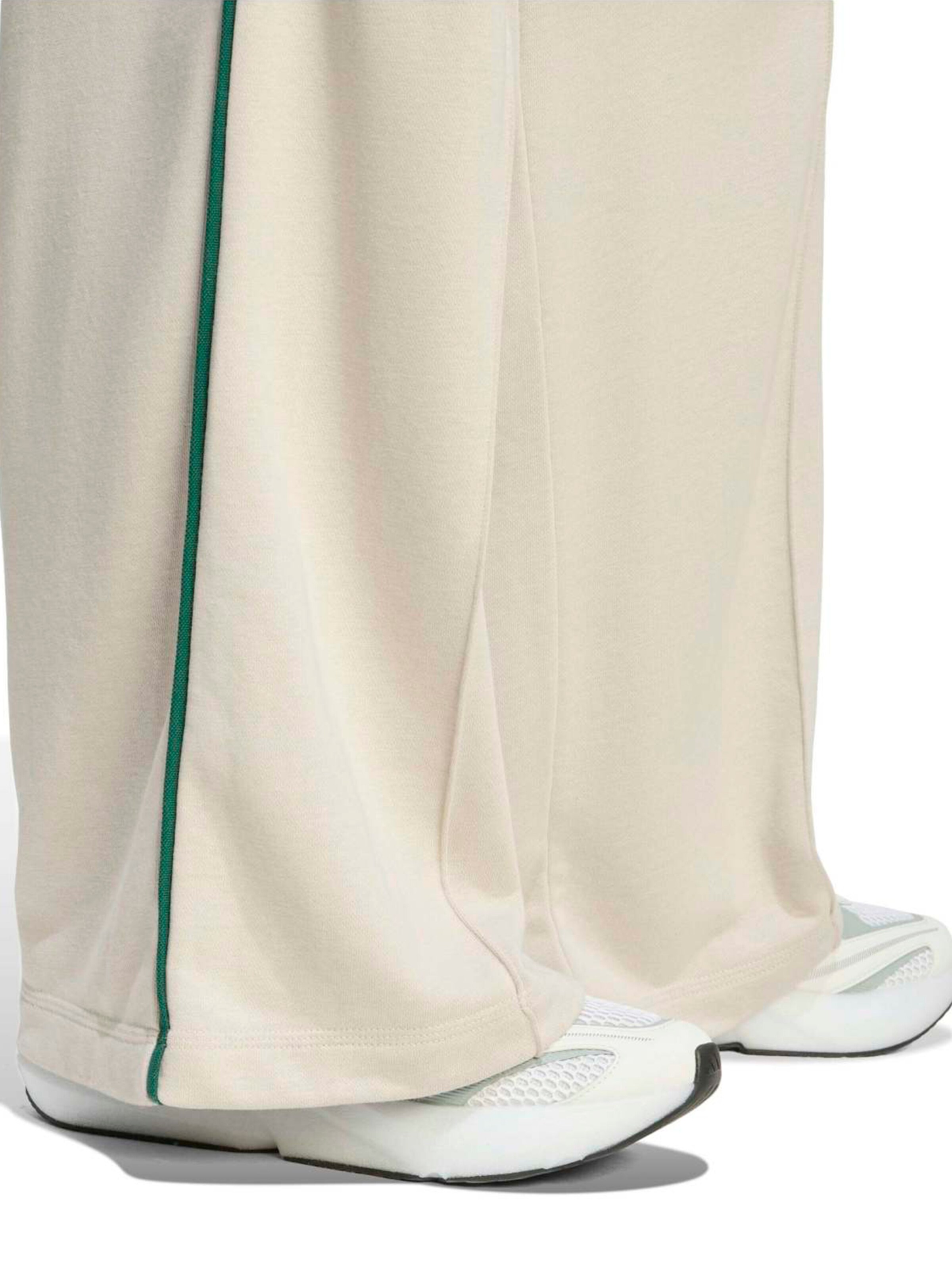 Wide leg Pantaloni sport 'Seasonal Essentials' de la ADIDAS SPORTSWEAR pe bej