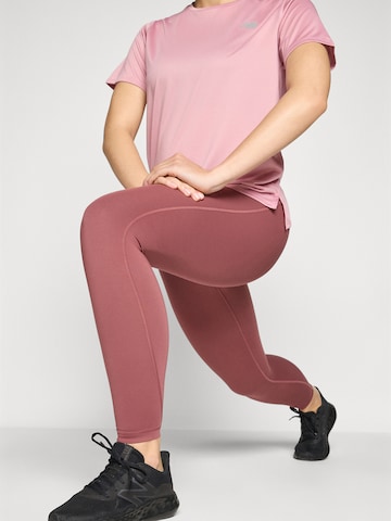 Skinny Pantalon de sport new balance en rouge