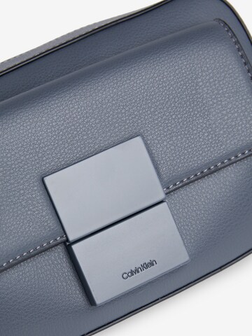 Calvin Klein Crossbody Bag in Blue