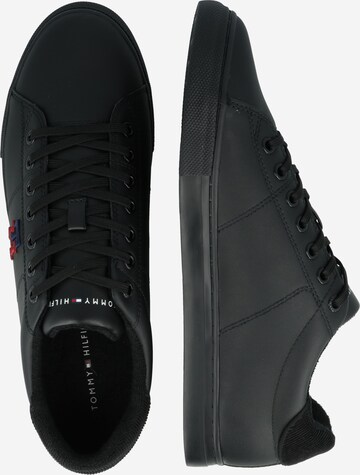 TOMMY HILFIGER Sneakers in Black