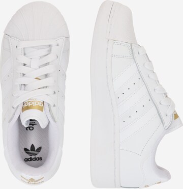 ADIDAS ORIGINALS - Sapatilhas 'Superstar Xlg' em branco