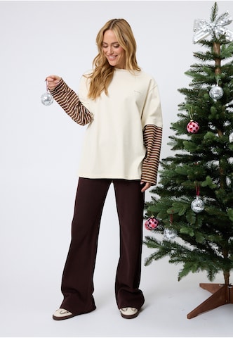 OH APRIL Shirt in Beige