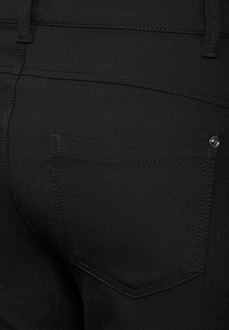 STREET ONE Slimfit Nadrág 'York' - fekete