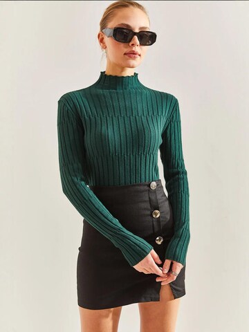 Bianco Lucci Sweater in Green