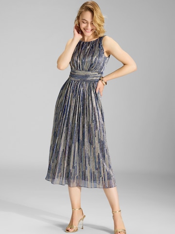 SWING Cocktail Dress in Blue: front