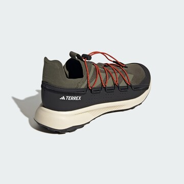 Chaussure basse 'Terrex Voyager 21' ADIDAS TERREX en vert