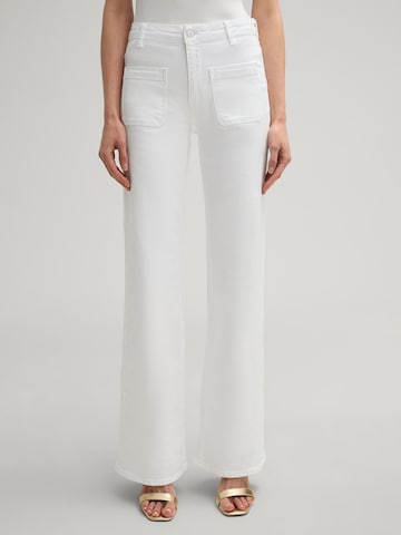 JOOP! Regular Jeans in White: front