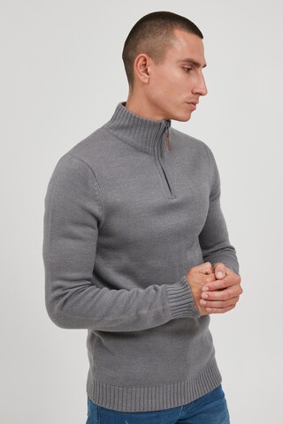 Pullover 'Noan' di 11 Project in grigio: frontale