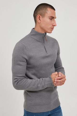 11 Project Sweater 'Noan' in Grey: front