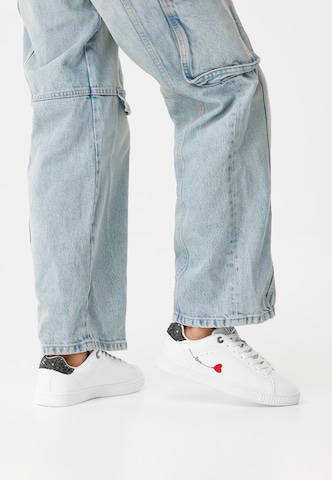BRITISH KNIGHTS Sneaker low 'MIST' i hvid: forside