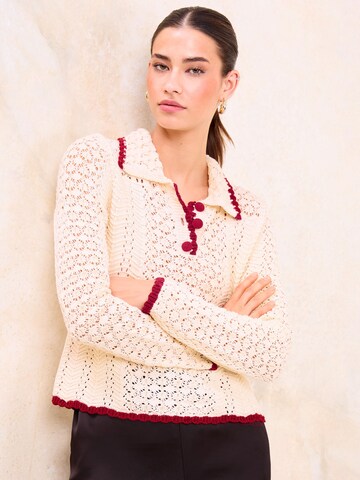 Lipsy Pullover in Beige