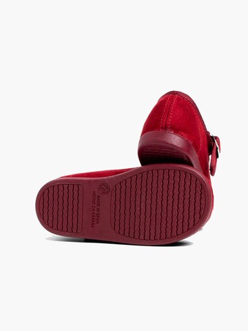 Pisamonas - Sabrina em vermelho